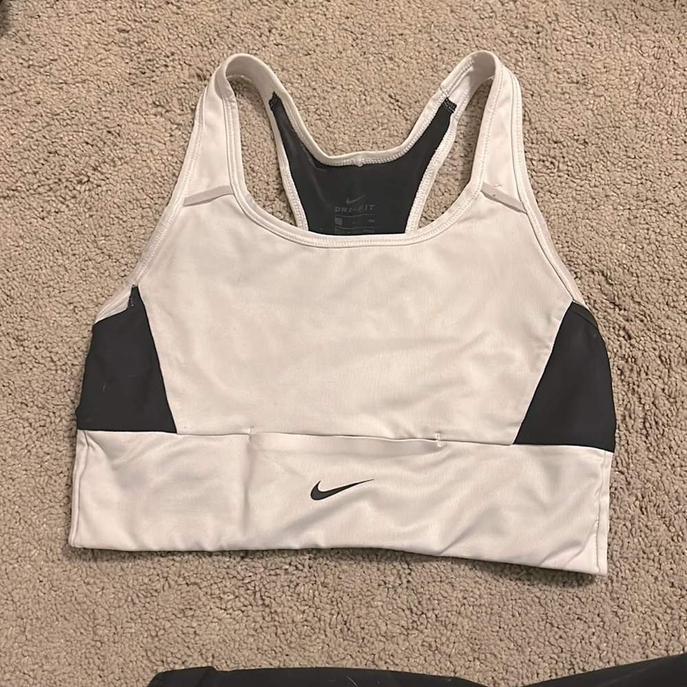 nike sports bra